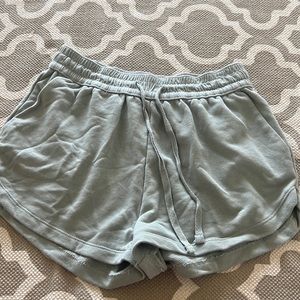 H&M green shorts
